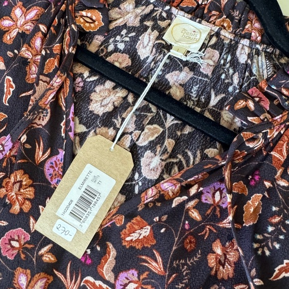 Elmirette Printed Dress - Picture 6 of 9